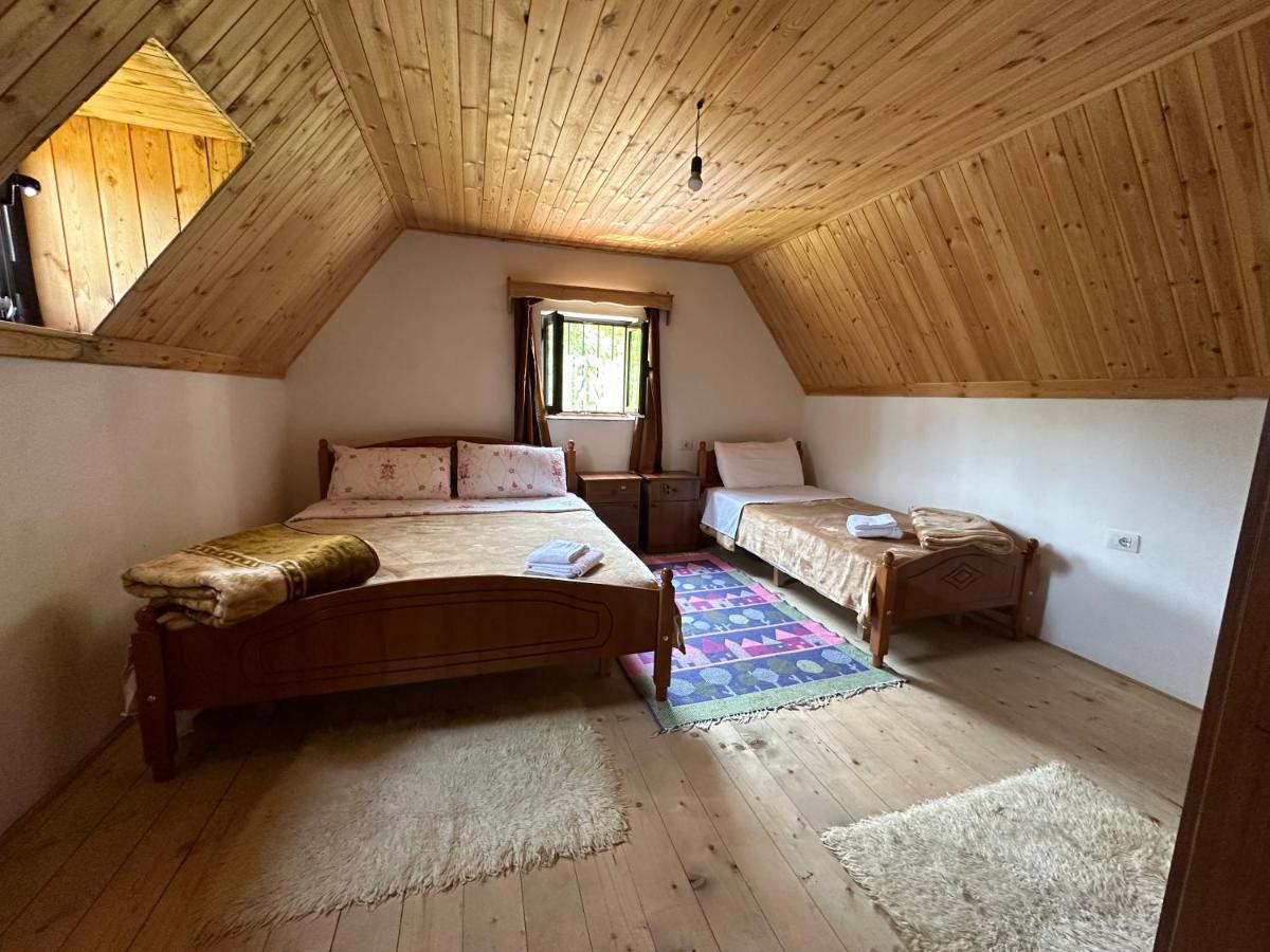 Guesthouse Freskia Тет Екстериор снимка