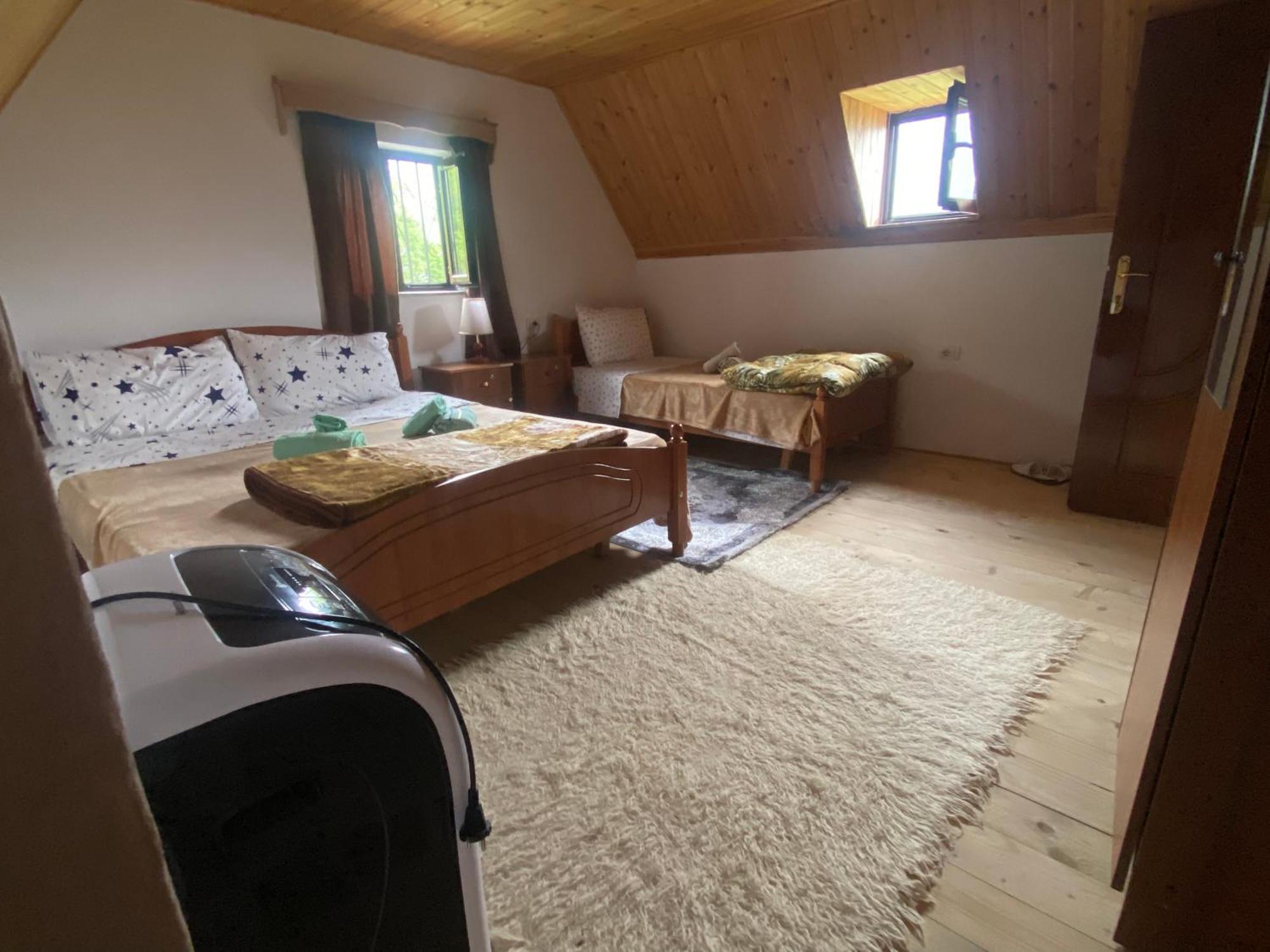 Guesthouse Freskia Тет Екстериор снимка
